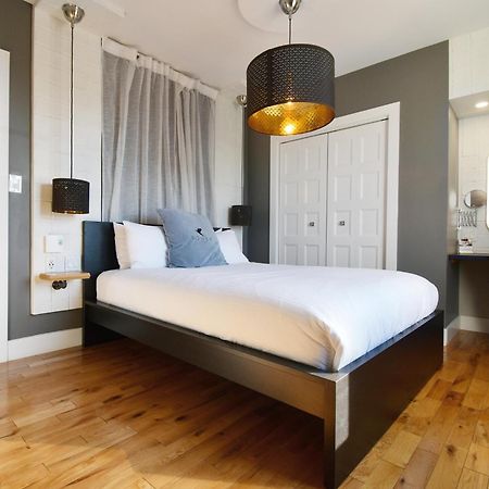 Capitol Robinson By Bower Boutique Hotels Moncton Exterior photo